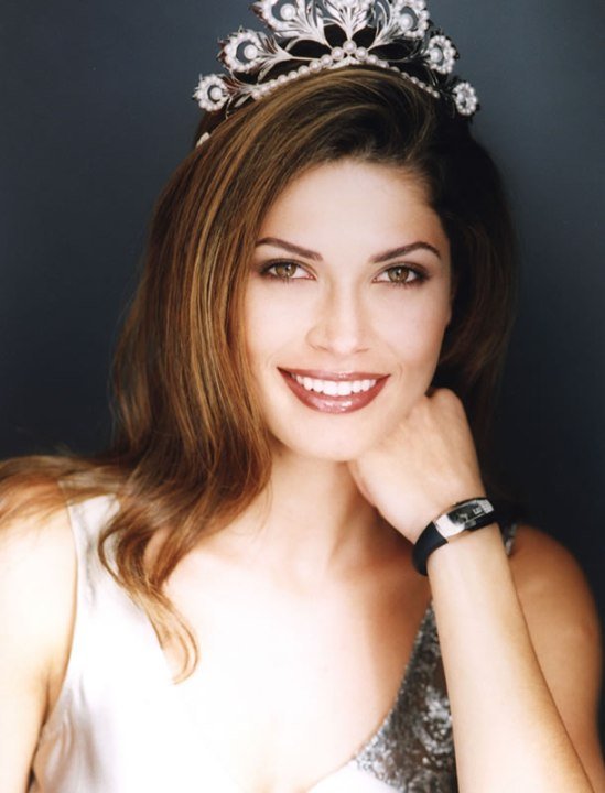 Justine Pasek (Panama) - Miss Universe 2002. Photo